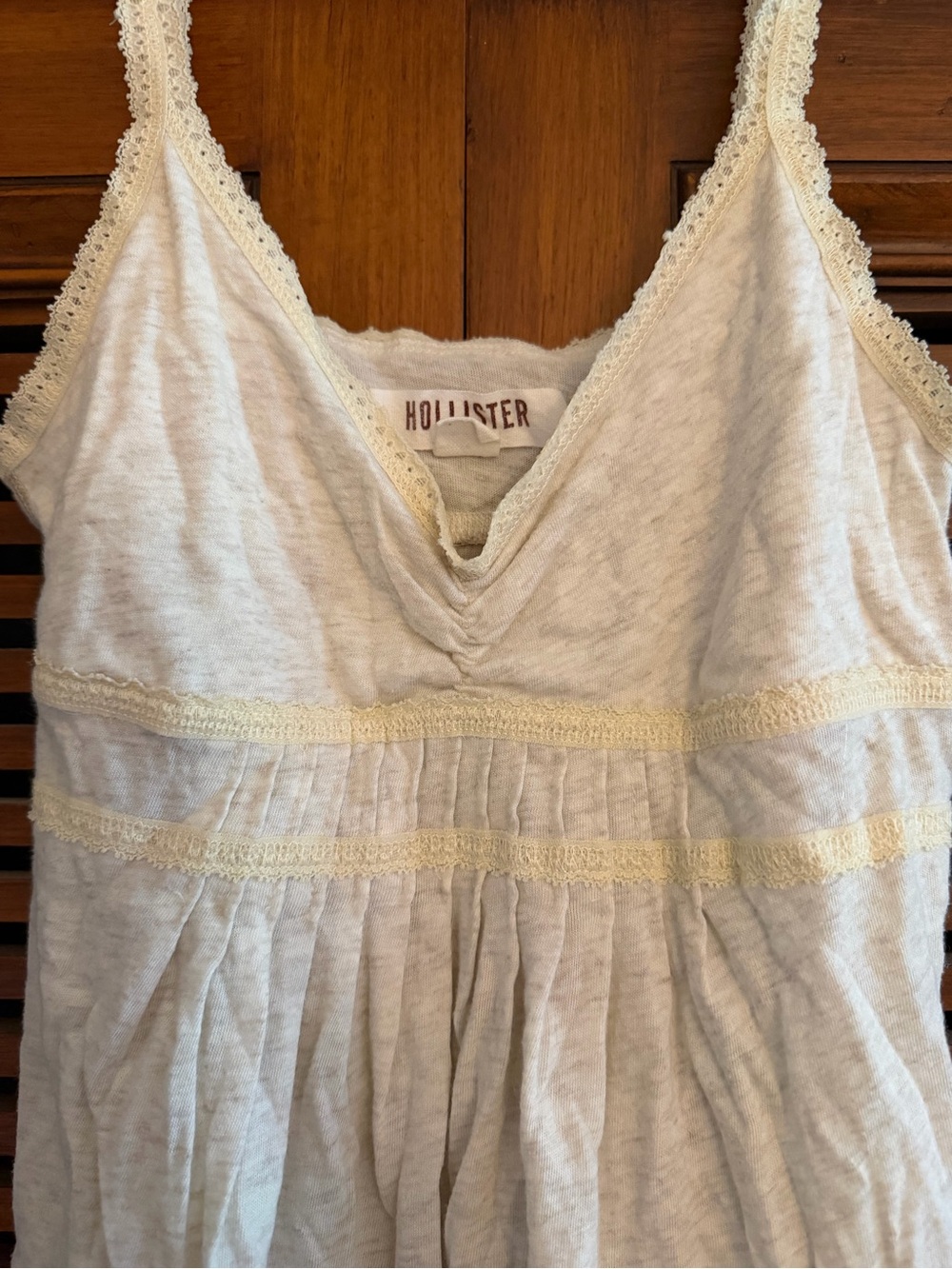 Hollister Cream Lace-Trim Camisole